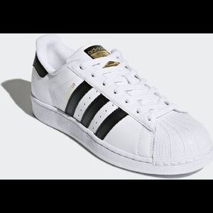 ❤️Adidas Superstar Shoes Women’s Size 9